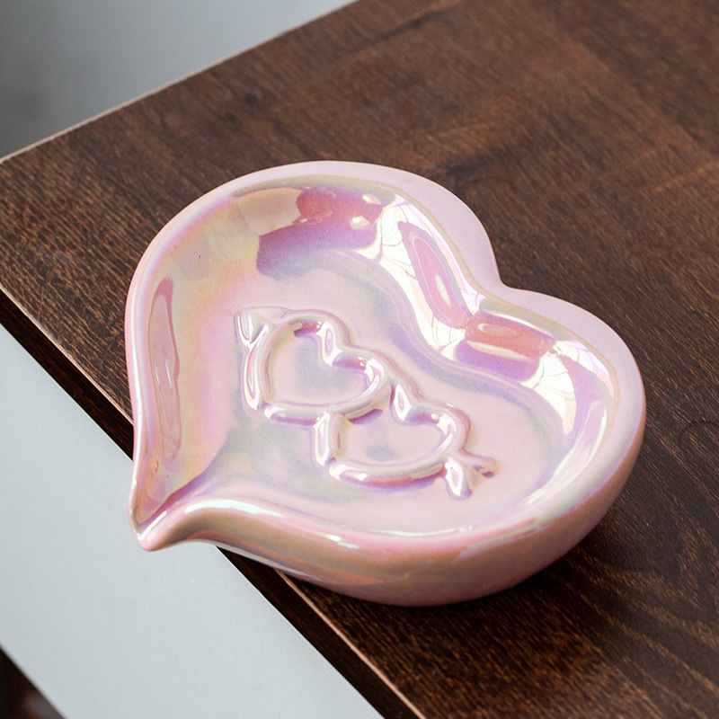 Kitchen Gadgets Luxury - Ceramic Soap Dish Creative Heart-shaped Style