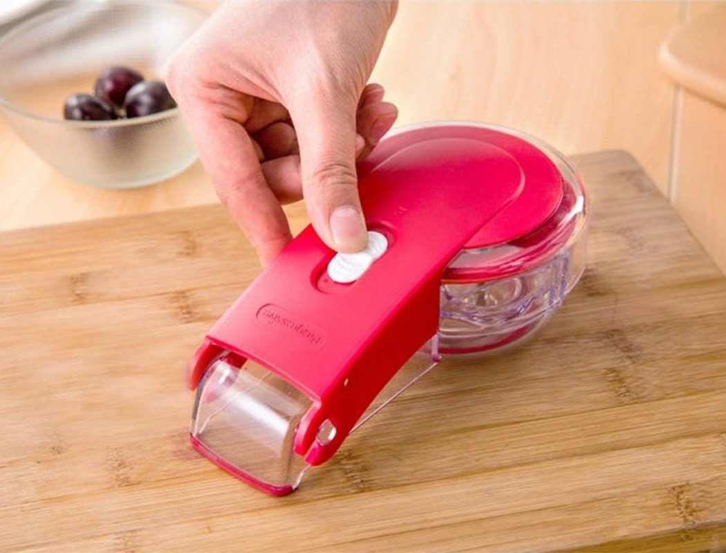 6 Hole Cherry Corer With Conta - Kitchen Gadgets Novelty 리뷰 및 가격